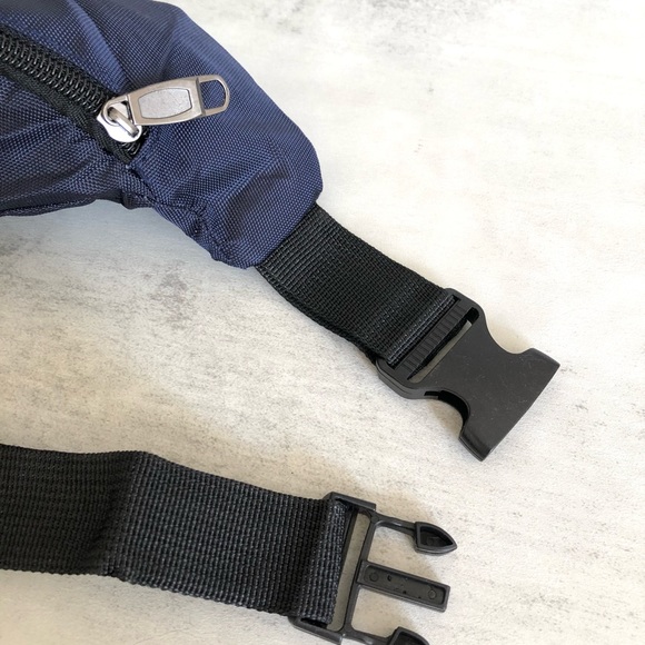 Navy Blue Fanny Pack Crossover Waist Bag Satchel with Hot Pink Smile fac… - Picture 10 of 10